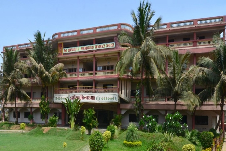 https://cache.careers360.mobi/media/colleges/social-media/media-gallery/6973/2020/5/26/Campus view of Smt BNB Swaminarayan Pharmacy College Salvav_Campus-view.jpg
